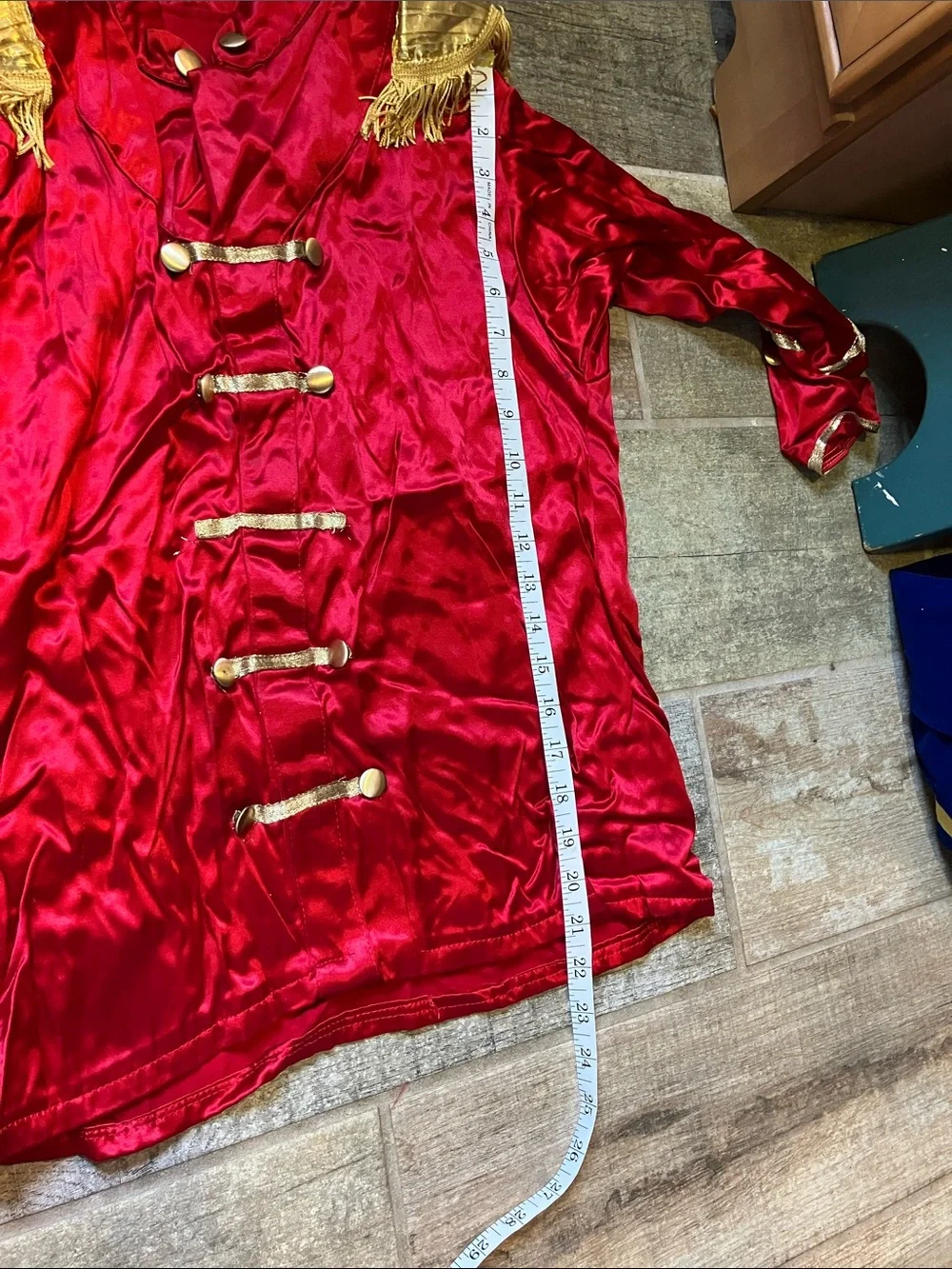 DRUM MAJOR /MILITARY CAPITAN VELVET BRASS BUTTON COSTUME .